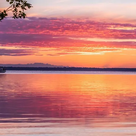 Inselzauber - 5 Sterne Mit Blick Auf Den Malchower 말호프