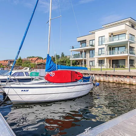 Inselzauber - 5 Sterne Mit Blick Auf Den Malchower
